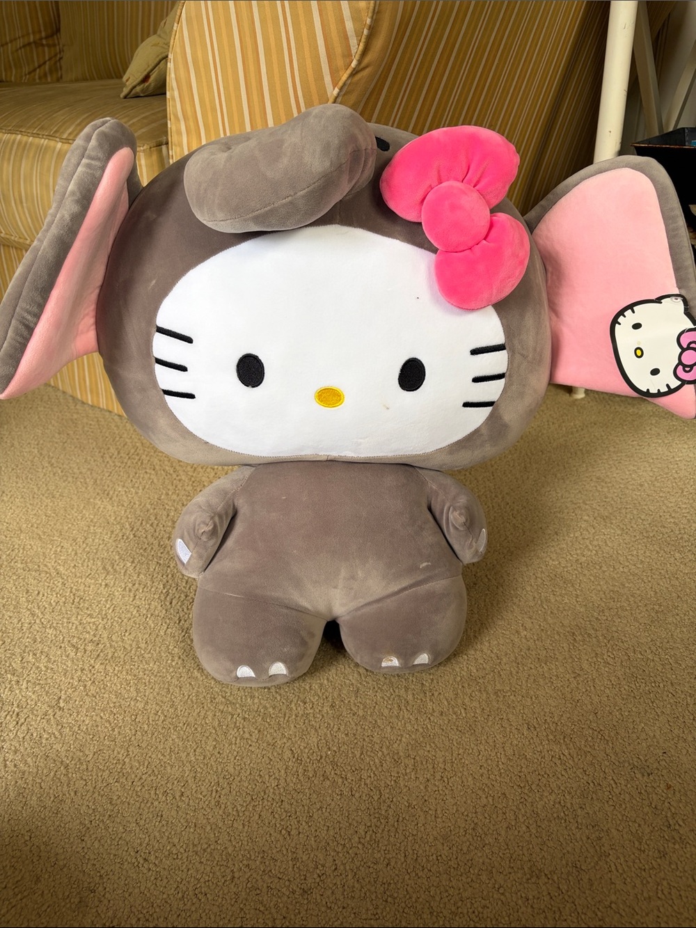 Hello Kitty Elephant Plush - Gray with Pink Bow